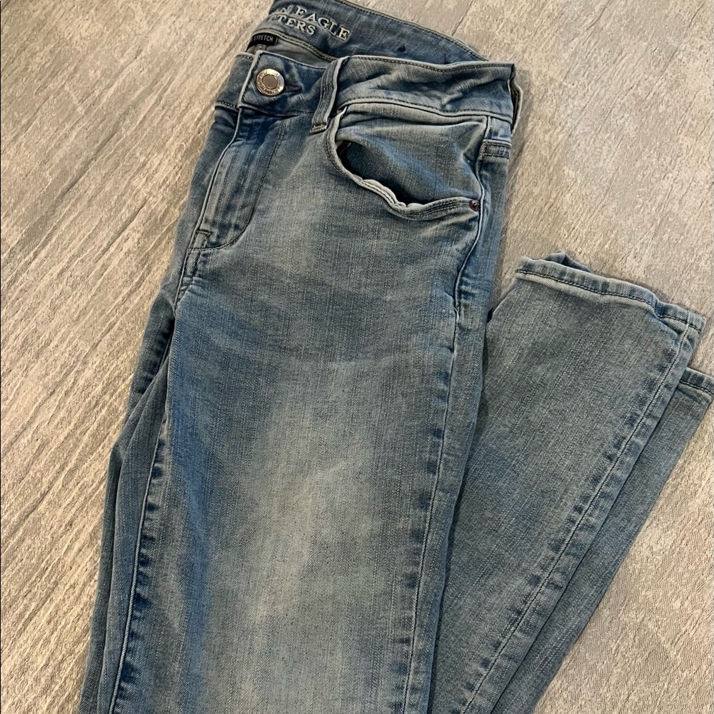 American Eagle Outfitters Super Stretch Jeans size 4 short excellent condition
